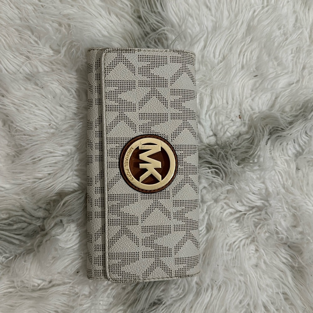 MK wallet